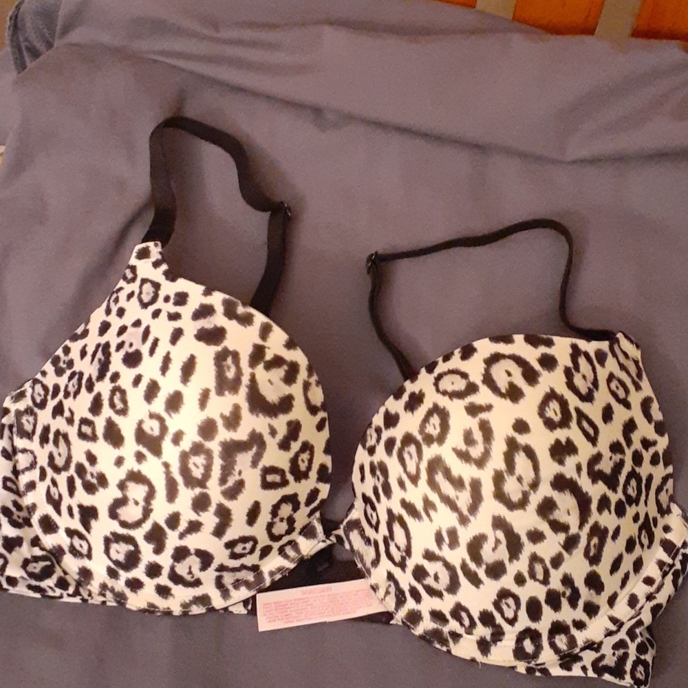 Victoria secret underwire pushup  bra